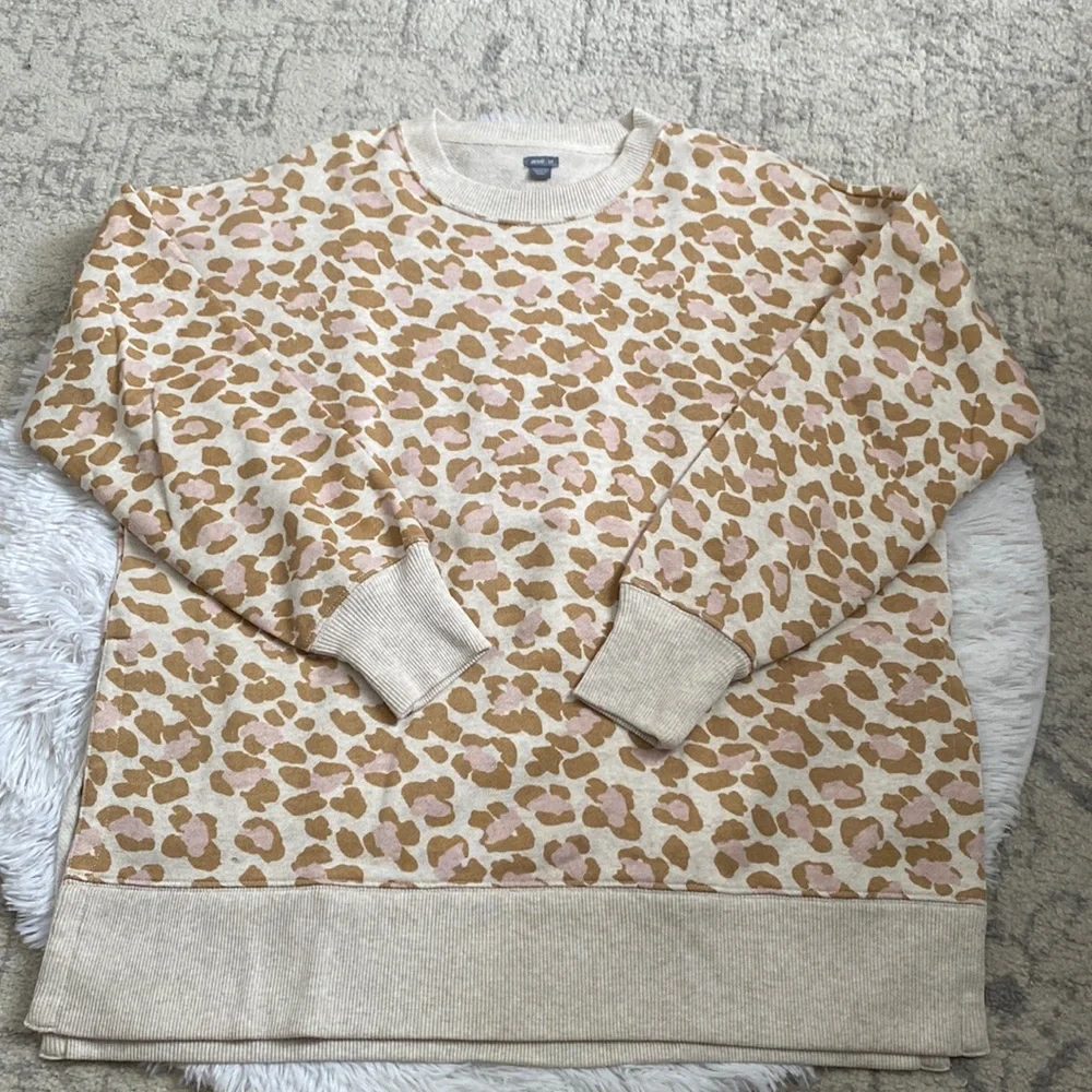 ✨Aerie Oversized Leopard Sweatshirt - Picture 1 of 8
